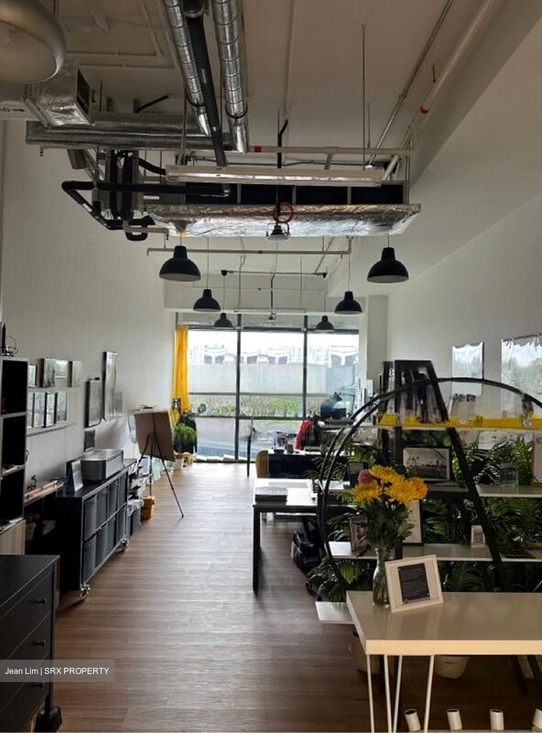 Woods Square (D25), Office #464677611
